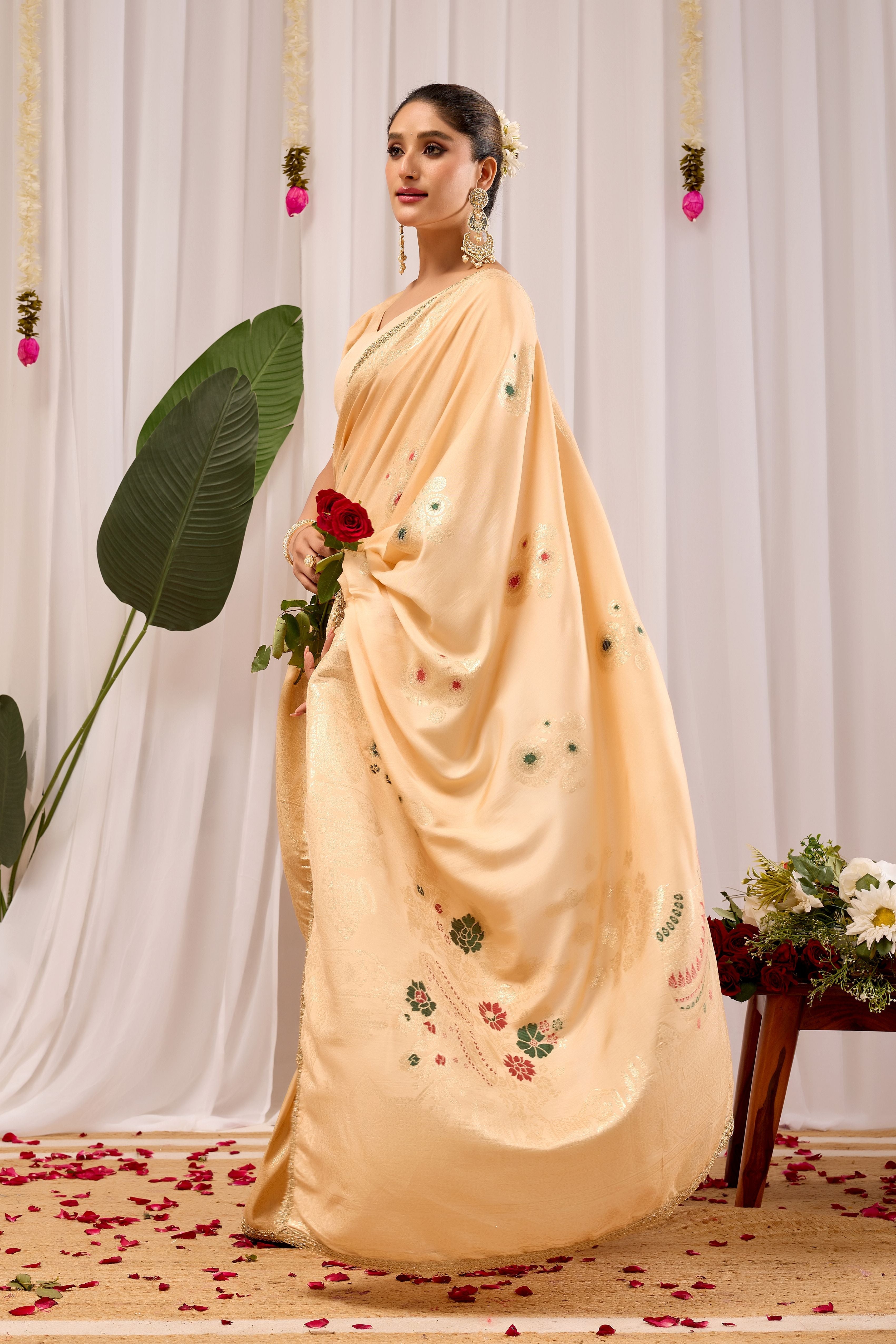 Beige Soft Silk by Icultuer with Minimal Floral Motifs, Elegant Subtle Border, Classic Pallu and Matching Blouse Piece