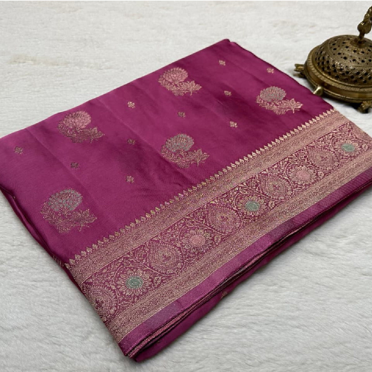 Elegant Onion Pink Kanchipuram Soft Silk by Icultuer with Silver-Gold Zari