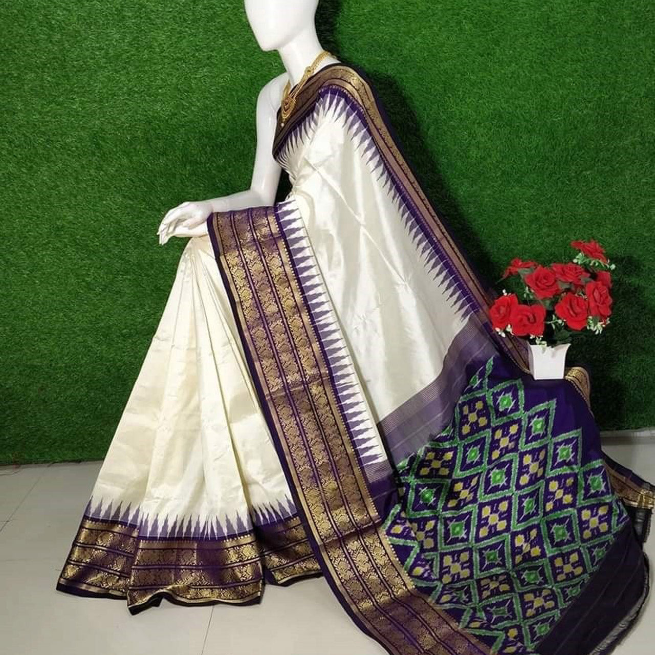 White Zari Kanchi Border Plain by Icultuer With Blouse