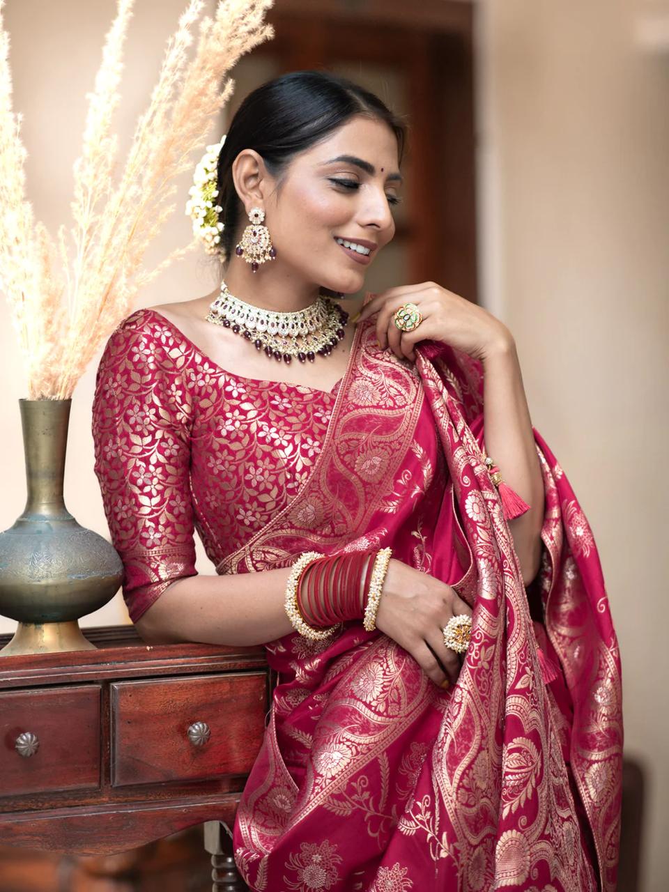 icultural RubyPink Banarasi Silk Saree WIth Fabulouse Blouse Piece