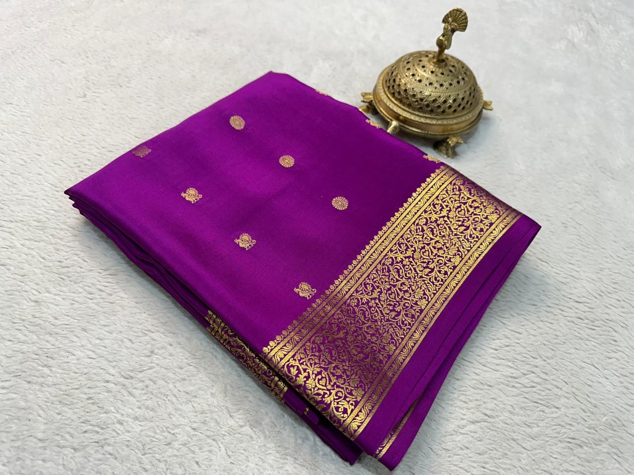 Statement Bridal Brocade Silk by Icultuer – Vibrant Patterns, Magnificent Pallu