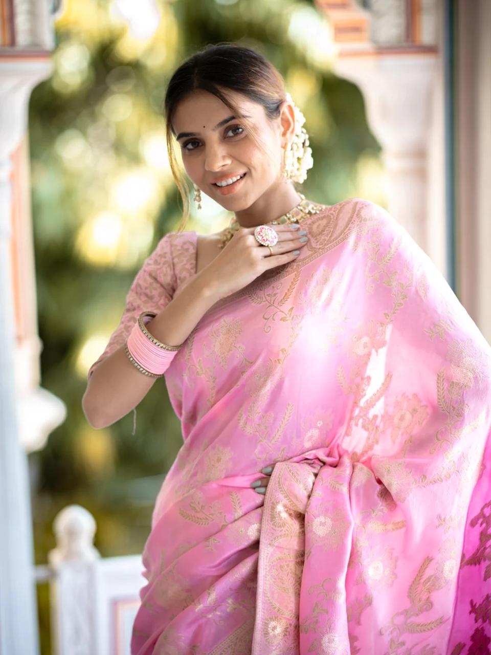 icultural Onion Pink Banarasi Silk Saree WIth Fabulouse Blouse Piece