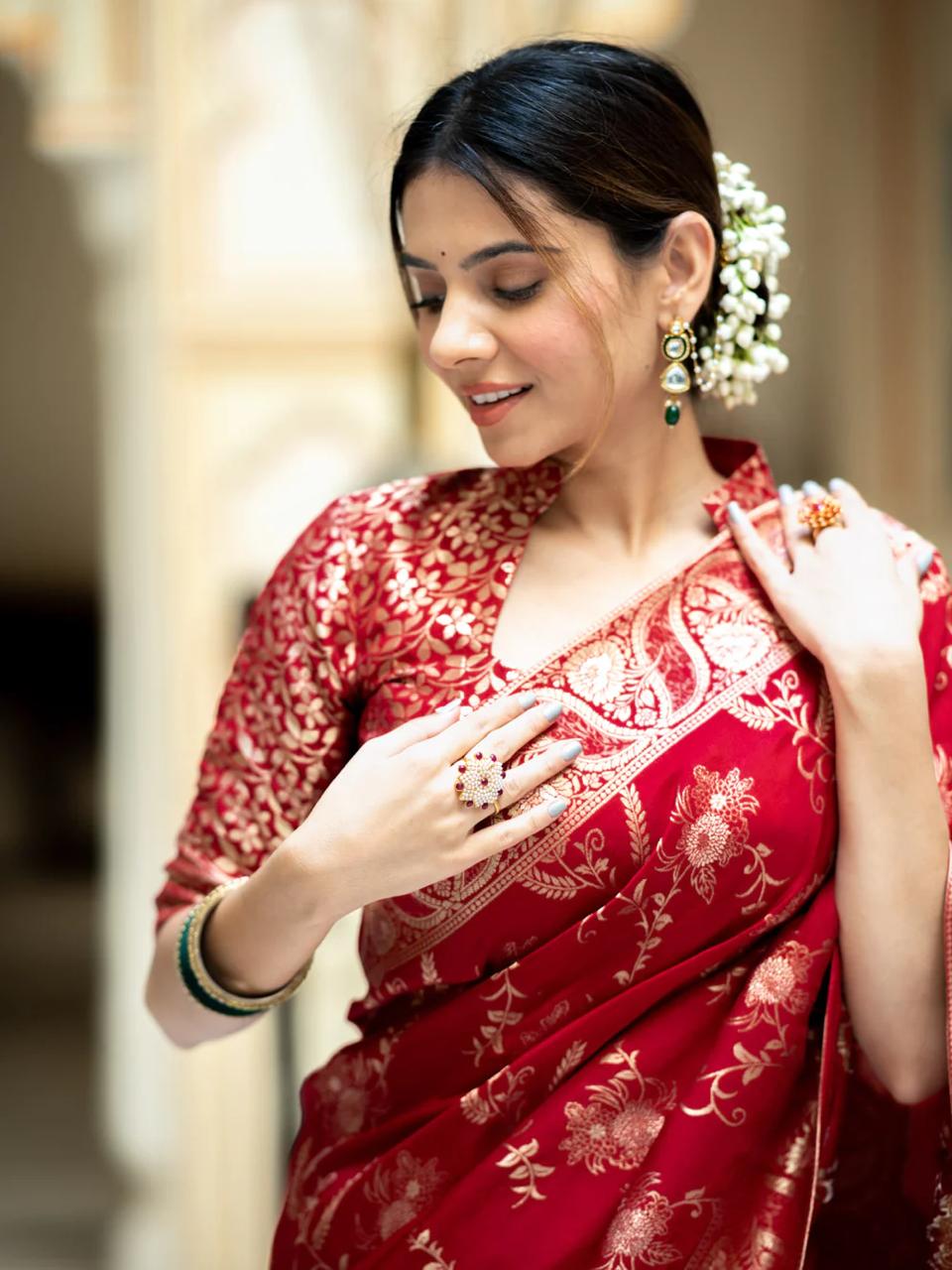 icultural Red Banarasi Silk Saree WIth Fabulouse Blouse Piece