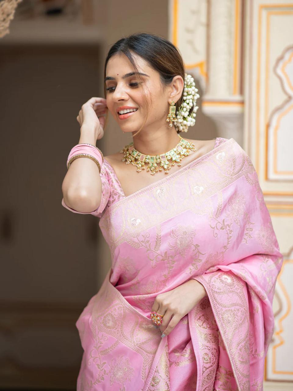 icultural Onion Pink Banarasi Silk Saree WIth Fabulouse Blouse Piece
