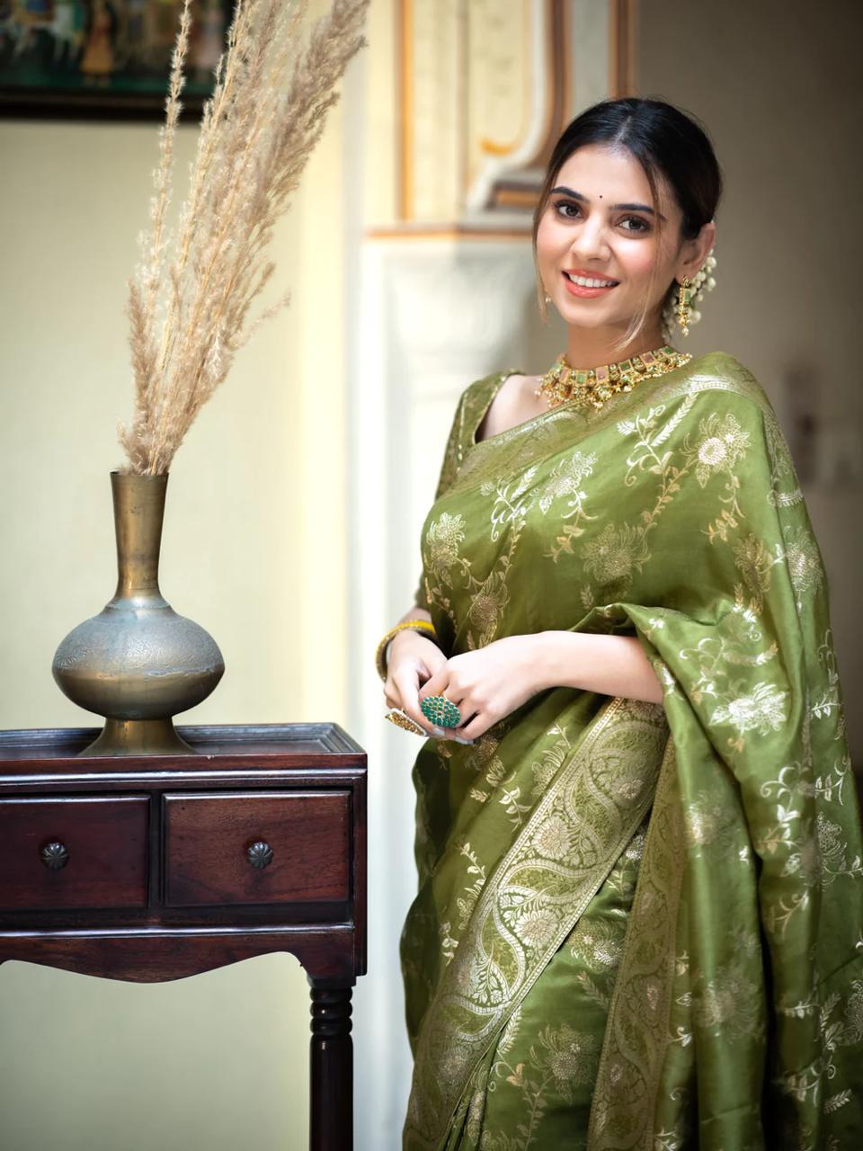 icultural Mahendi Banarasi Silk Saree WIth Fabulouse Blouse Piece