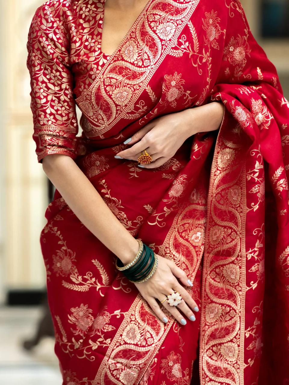 icultural Red Banarasi Silk Saree WIth Fabulouse Blouse Piece