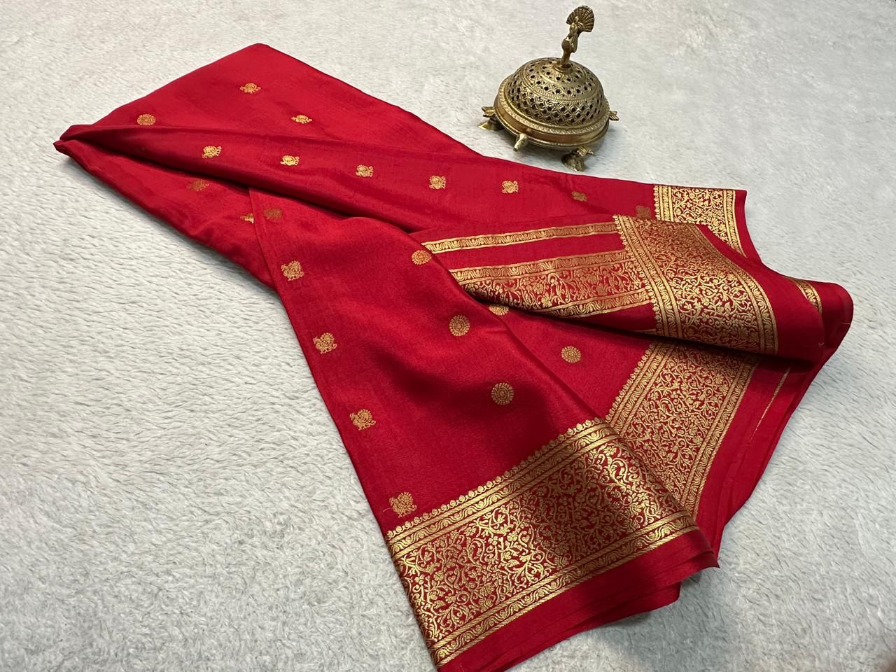 Statement Bridal Brocade Silk by Icultuer – Vibrant Patterns, Magnificent Pallu