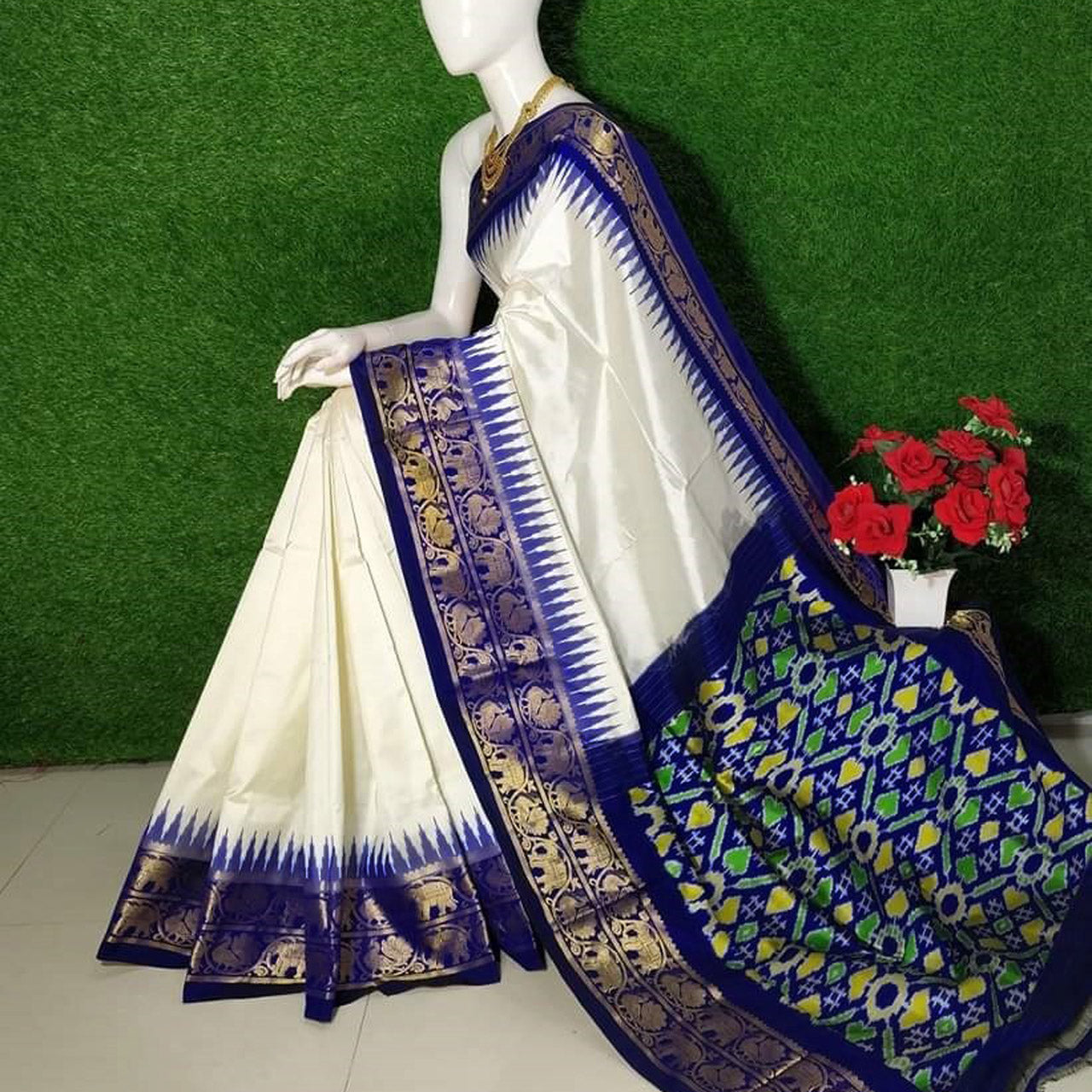 Zari Kanchi Border Plain White by Icultuer With Patola Design Blouse