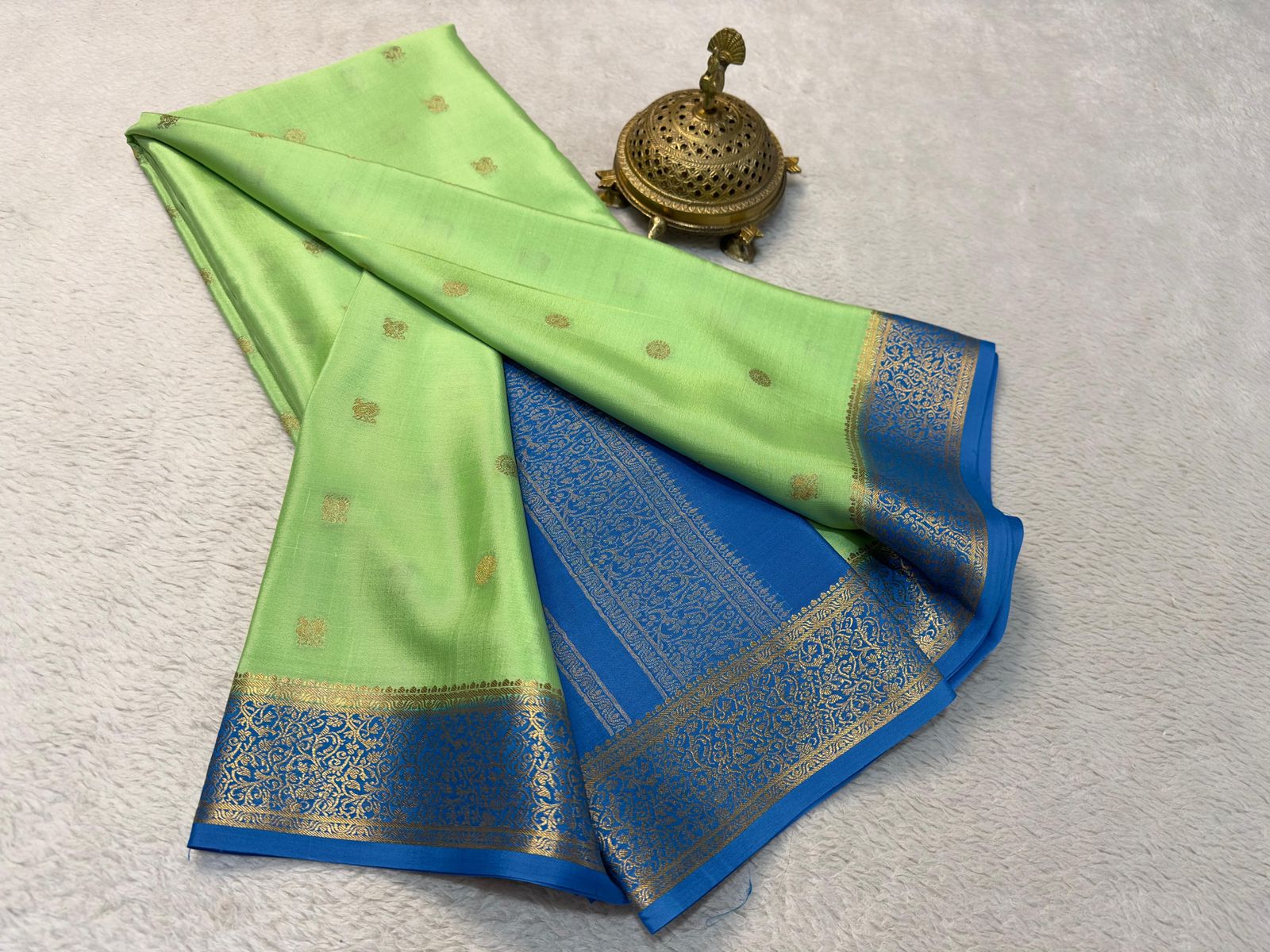 Statement Bridal Brocade Silk by Icultuer – Vibrant Patterns, Magnificent Pallu