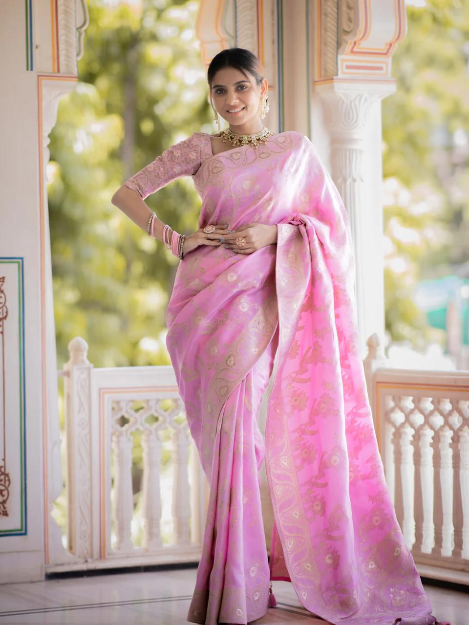icultural Onion Pink Banarasi Silk Saree WIth Fabulouse Blouse Piece