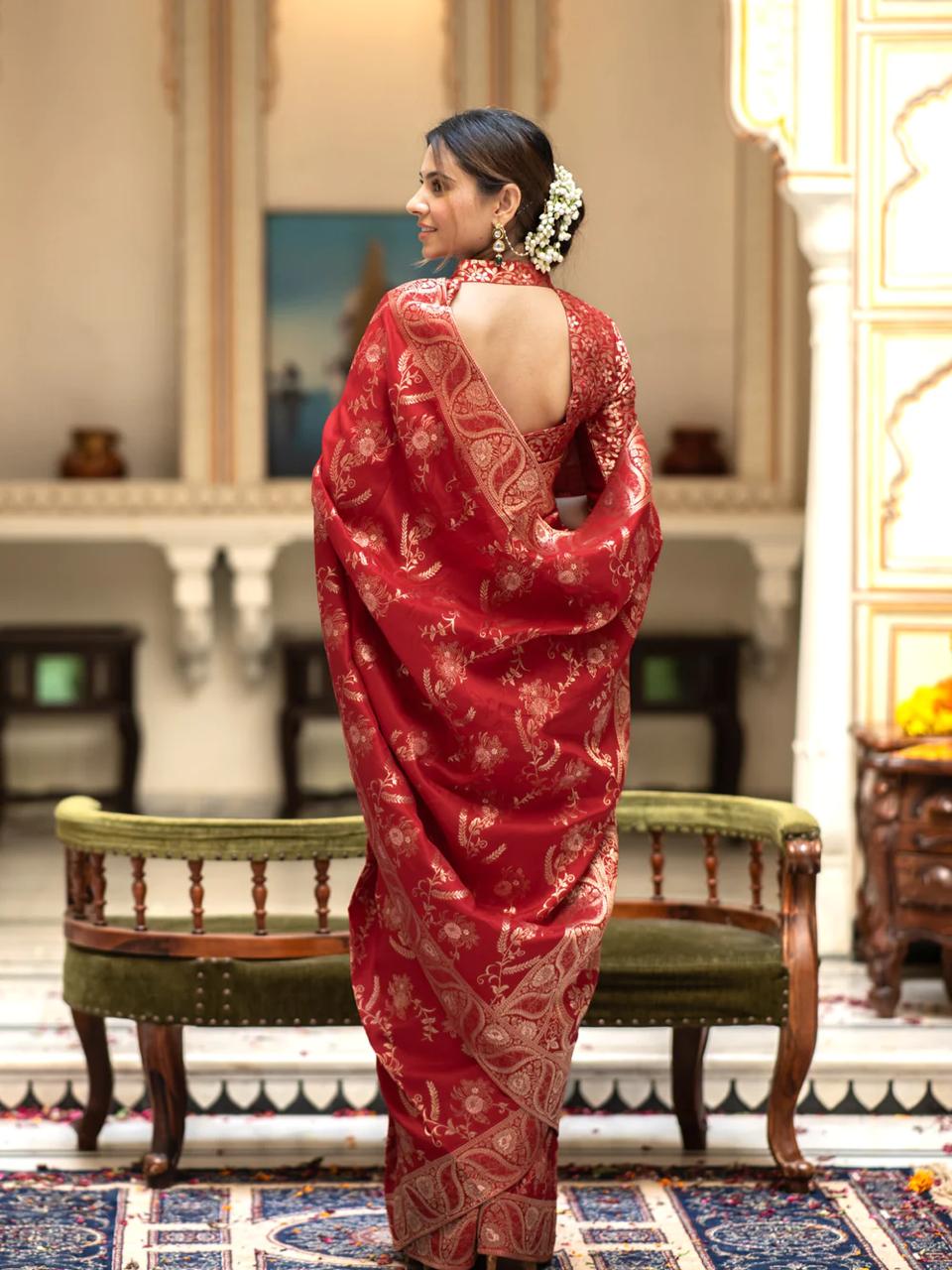 icultural Red Banarasi Silk Saree WIth Fabulouse Blouse Piece