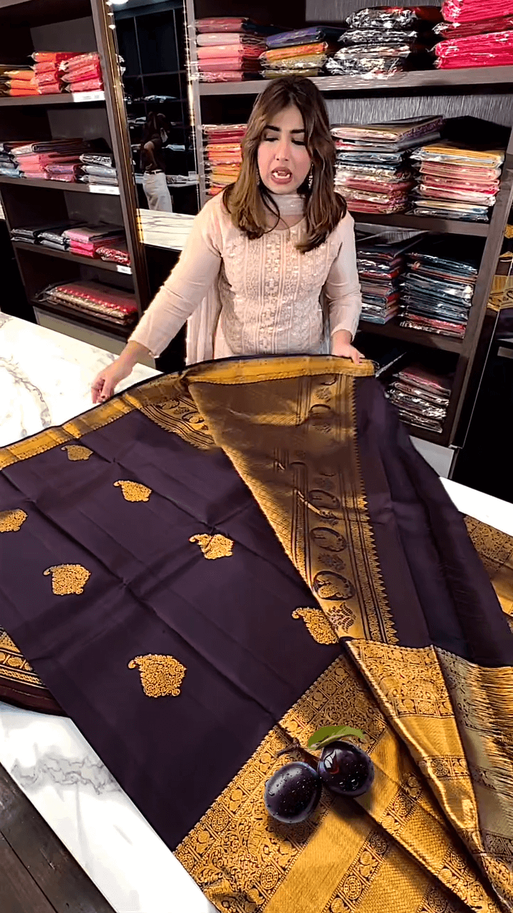 icultural Purple Soft Banarasi Silk Saree With Efflorescence Blouse Piece