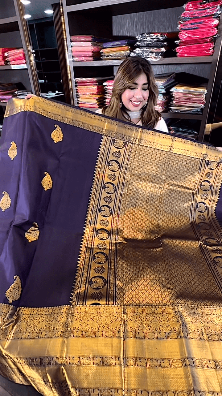 icultural Purple Soft Banarasi Silk Saree With Efflorescence Blouse Piece