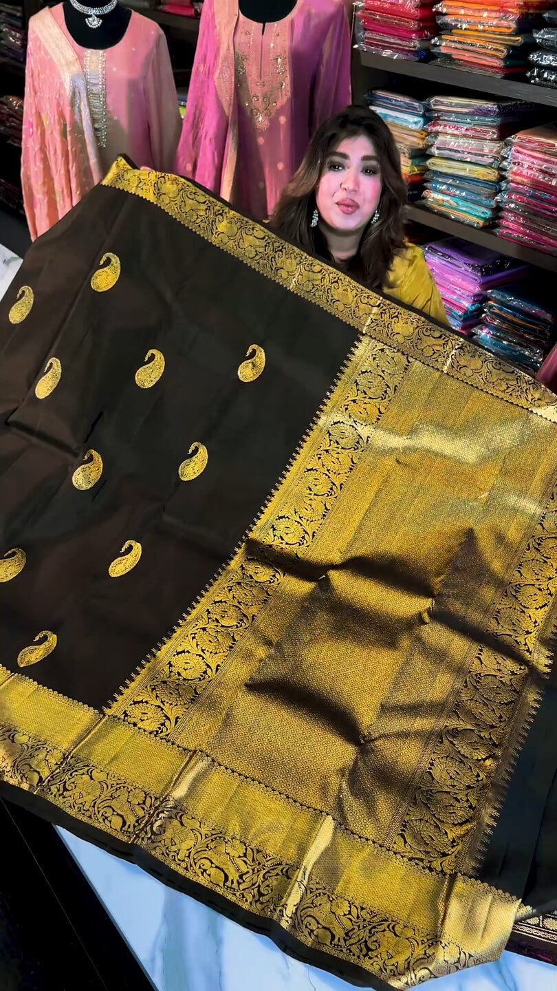 icultural Black Soft Banarasi Silk Saree With Glowing Blouse Piece