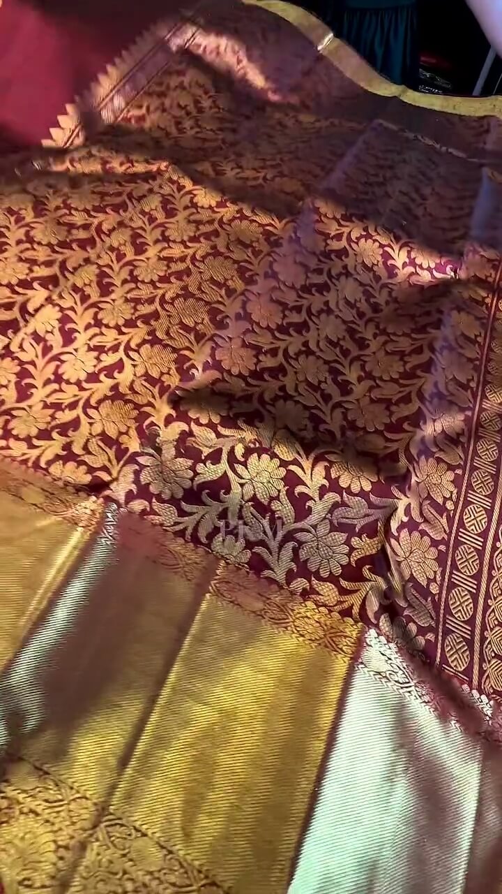 Moiety icultural Soft Banarasi Silk Saree With Traditional Blouse Piece