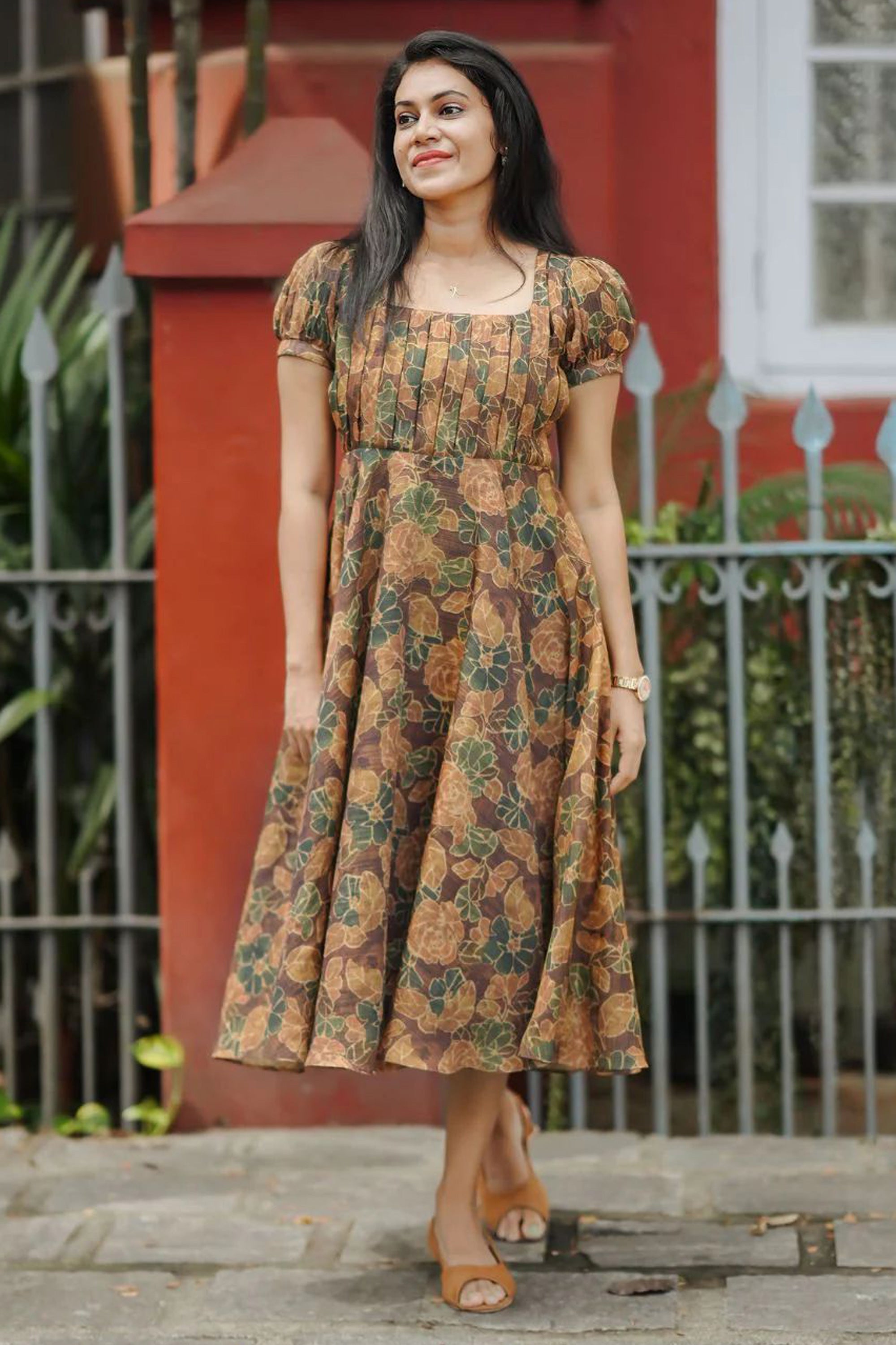 Women's Brown Floral Print Tissue Dress