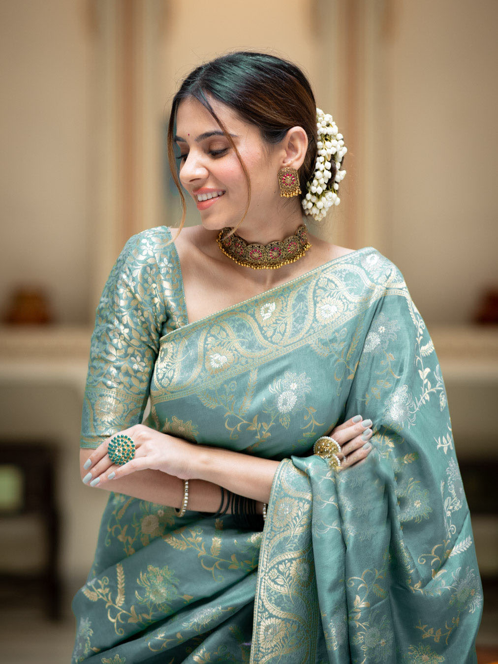 icultural icultural Green Banarasi Silk Saree WIth Fabulouse Blouse Piece