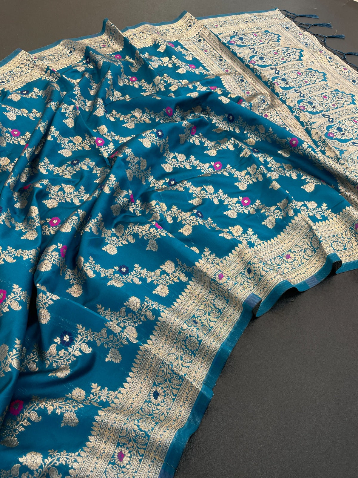 Pure Banarasi Weave Soft Silk by Icultuer with Floral Motifs