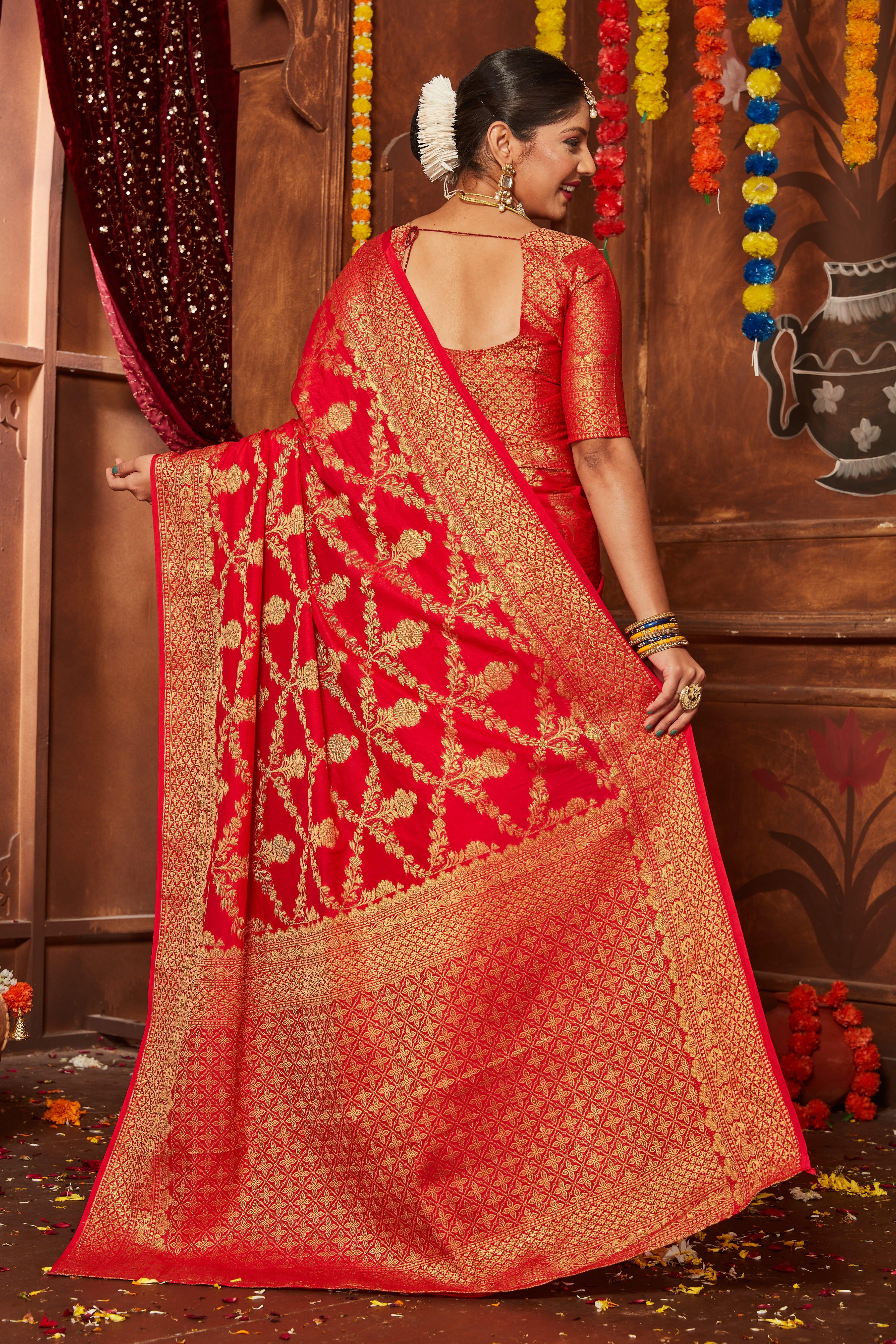 Handwoven Heritage: The Legacy of Silk and Zari