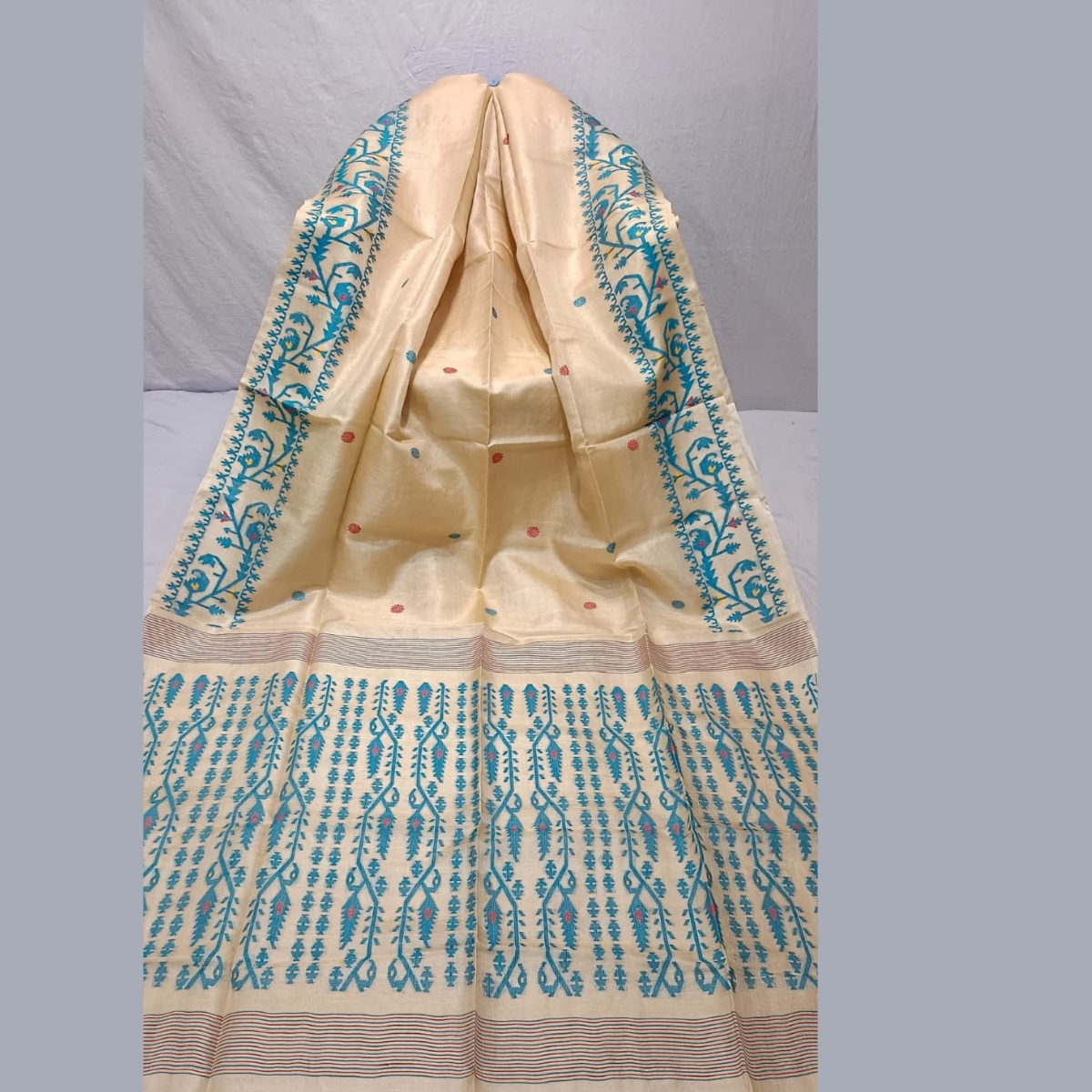 Elegant Beige Kanchipuram Silk by Icultuer with Traditional Work