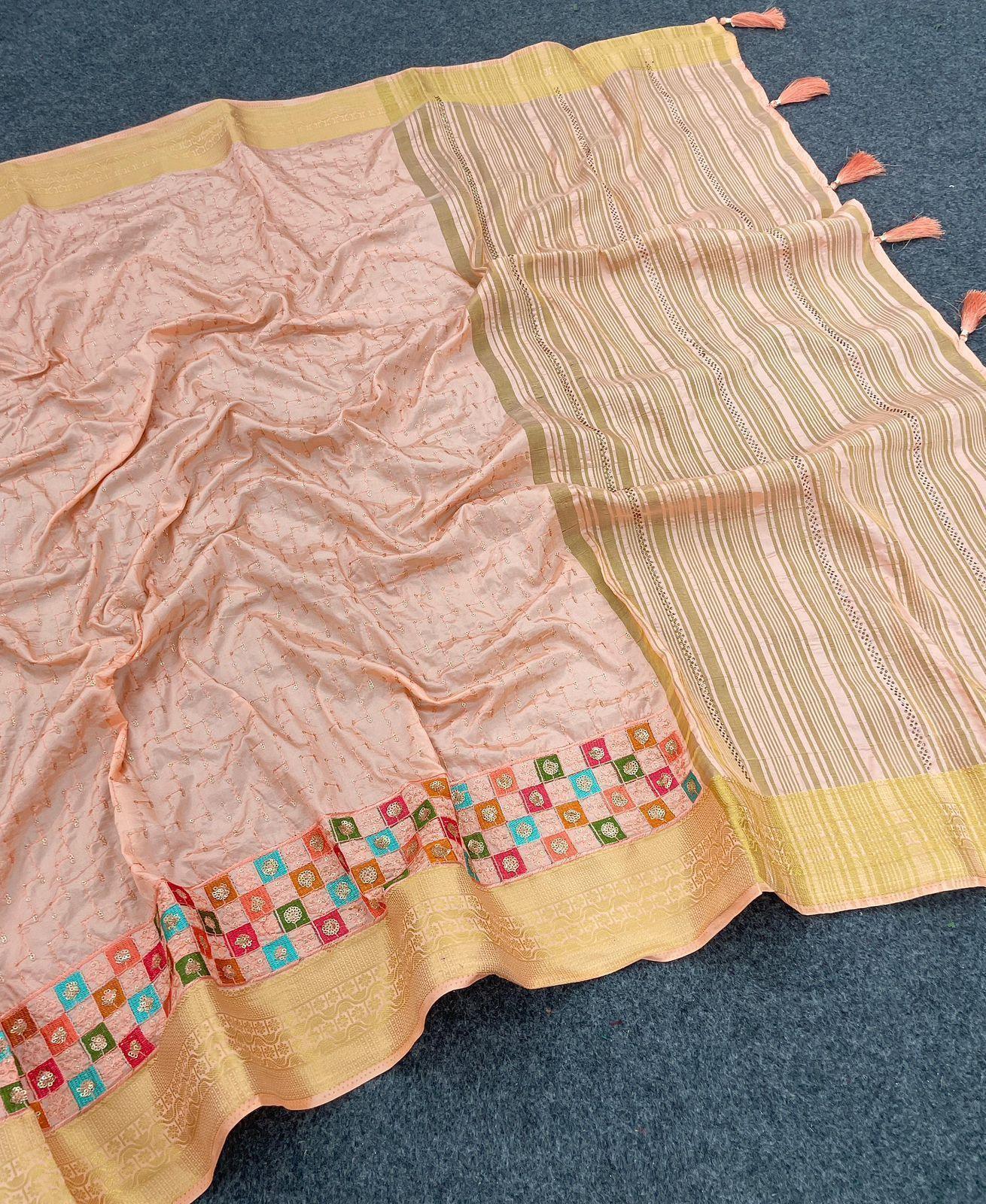 Exclusive Embroidered Designer Silk Saree – Blouse With Fine Detailing