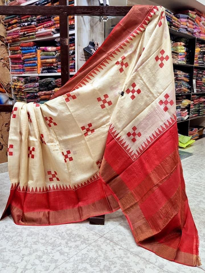 Timeless Beauty: Tussar Handprint by Icultuers Adorned with Kanchi Pallu in Red