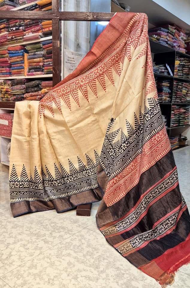 Graceful Weaves: Tussar Handprint Sarees Adorned with Kanchi Pallu in Cream