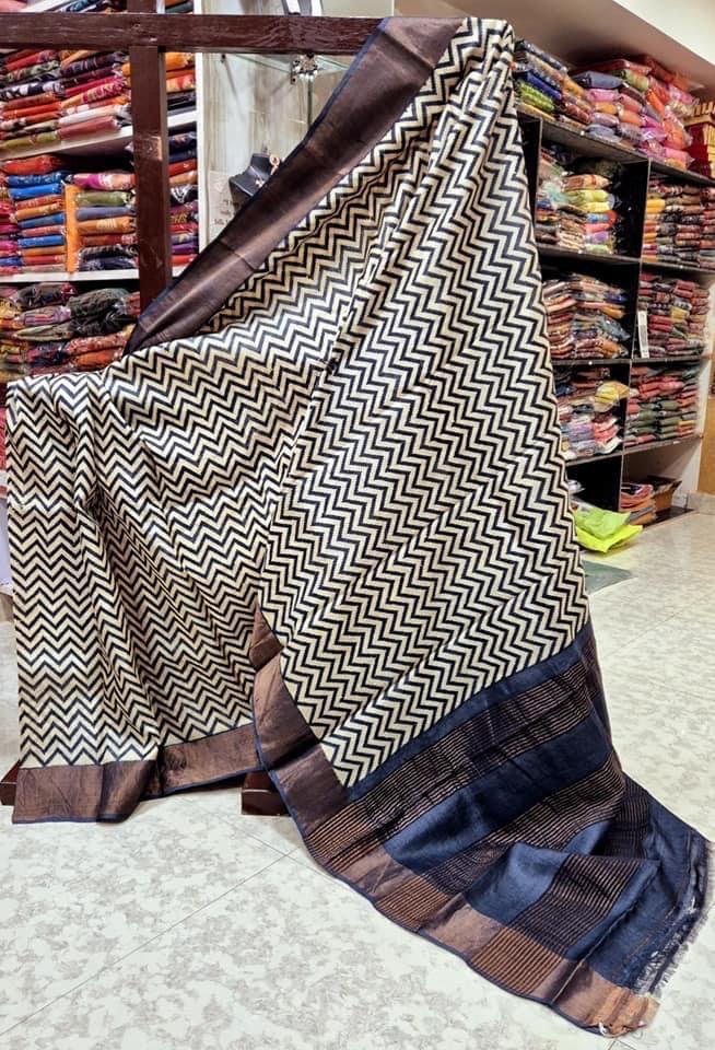 Tussar Handprint by Icultuers with Elegant Kanchi Pallu in Black