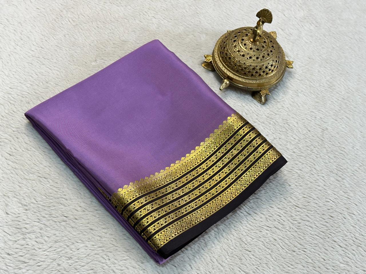 Timeless Grace: Handwoven Kanchipuram Silk Saree with Ornate Zari Work