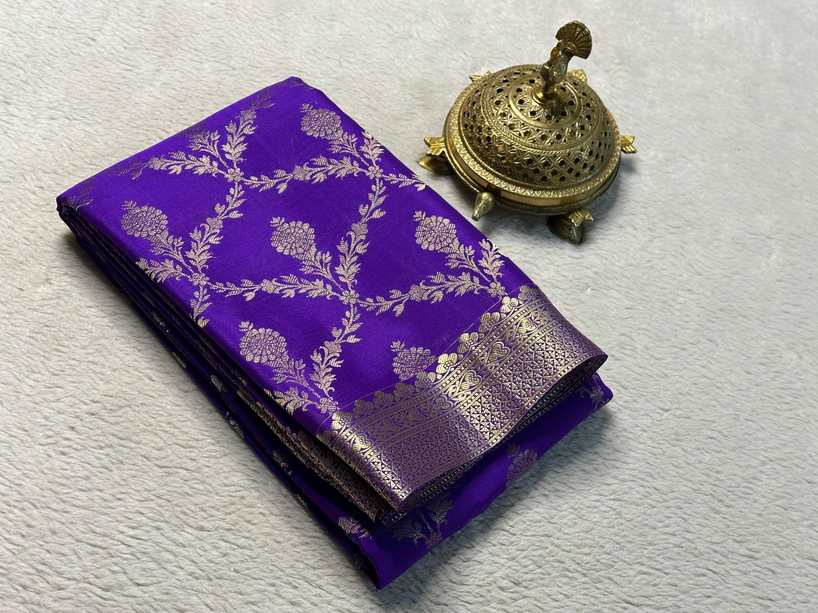 Embrace Luxury: Silk Brocade by Icultuer Adorned with Lavish Gold & Silver Zari