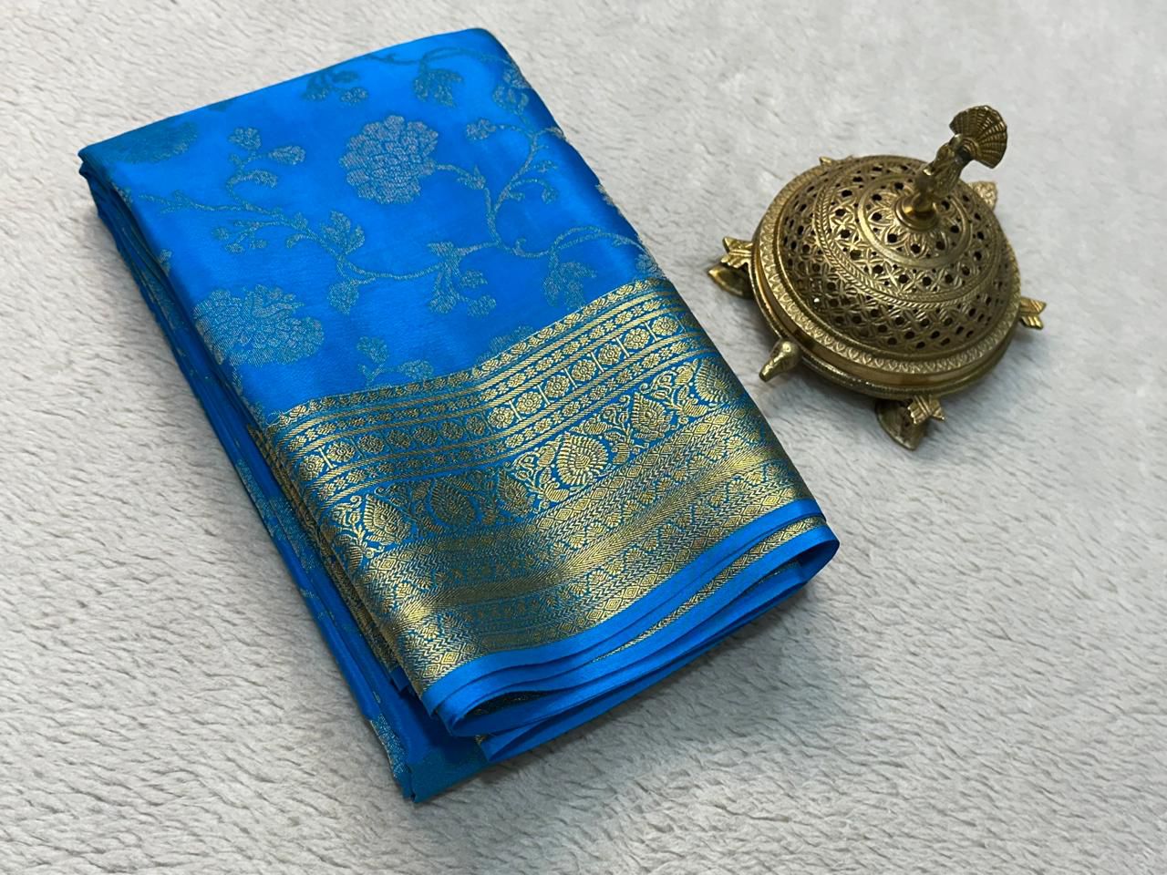 Elegance Redefined: Silk Brocade by Icultuer with Exquisite Gold & Silver Zari Weaving