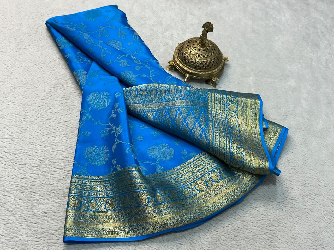 Elegance Redefined: Silk Brocade by Icultuer with Exquisite Gold & Silver Zari Weaving