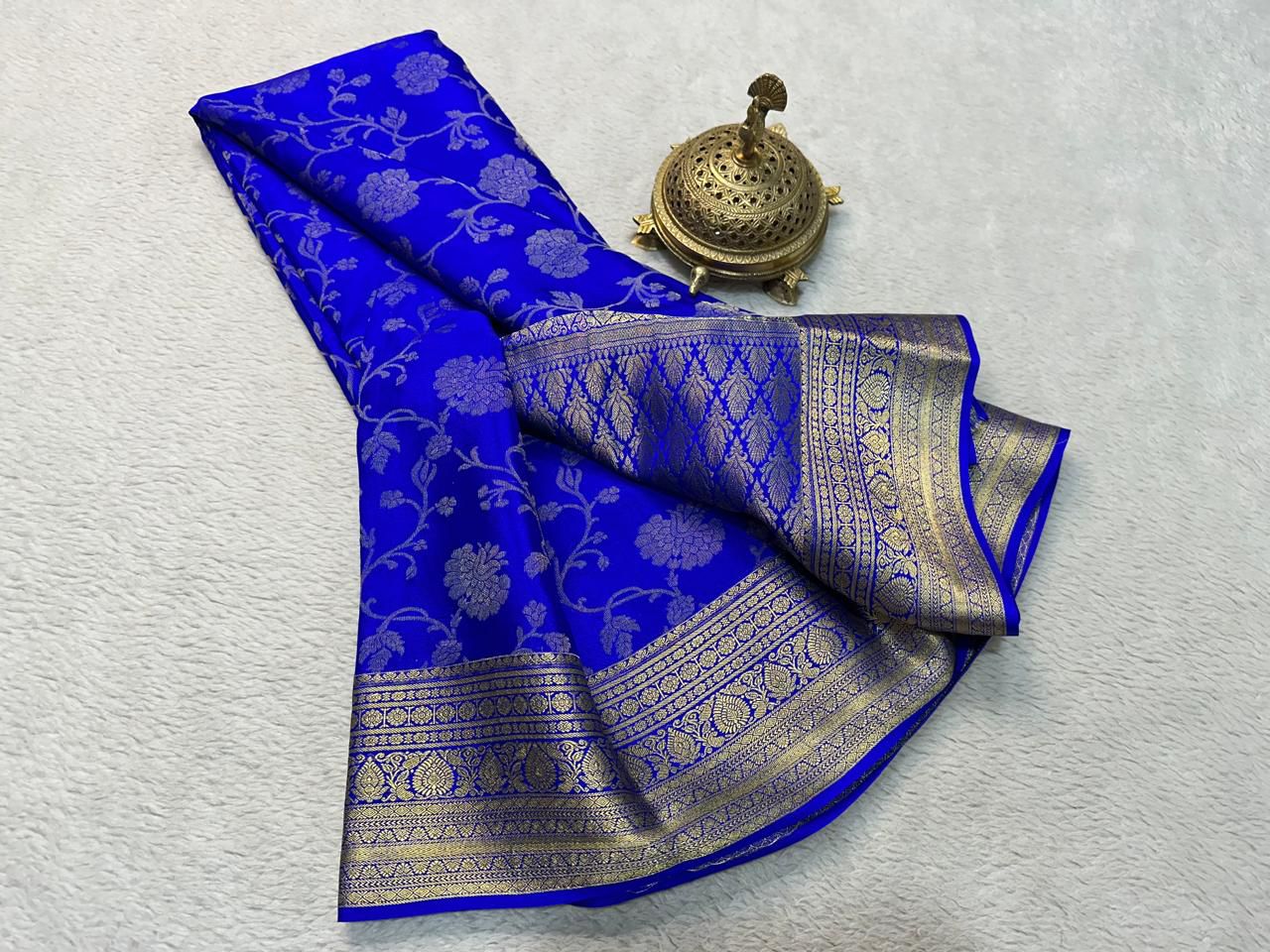 Elegance Redefined: Silk Brocade by Icultuer with Exquisite Gold & Silver Zari Weaving