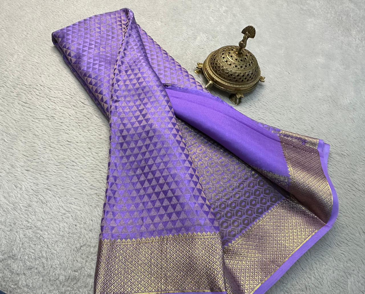 Celebrate Grace: Silk Brocade by Icultuer with Majestic Zari Weaving and Rich Pallu