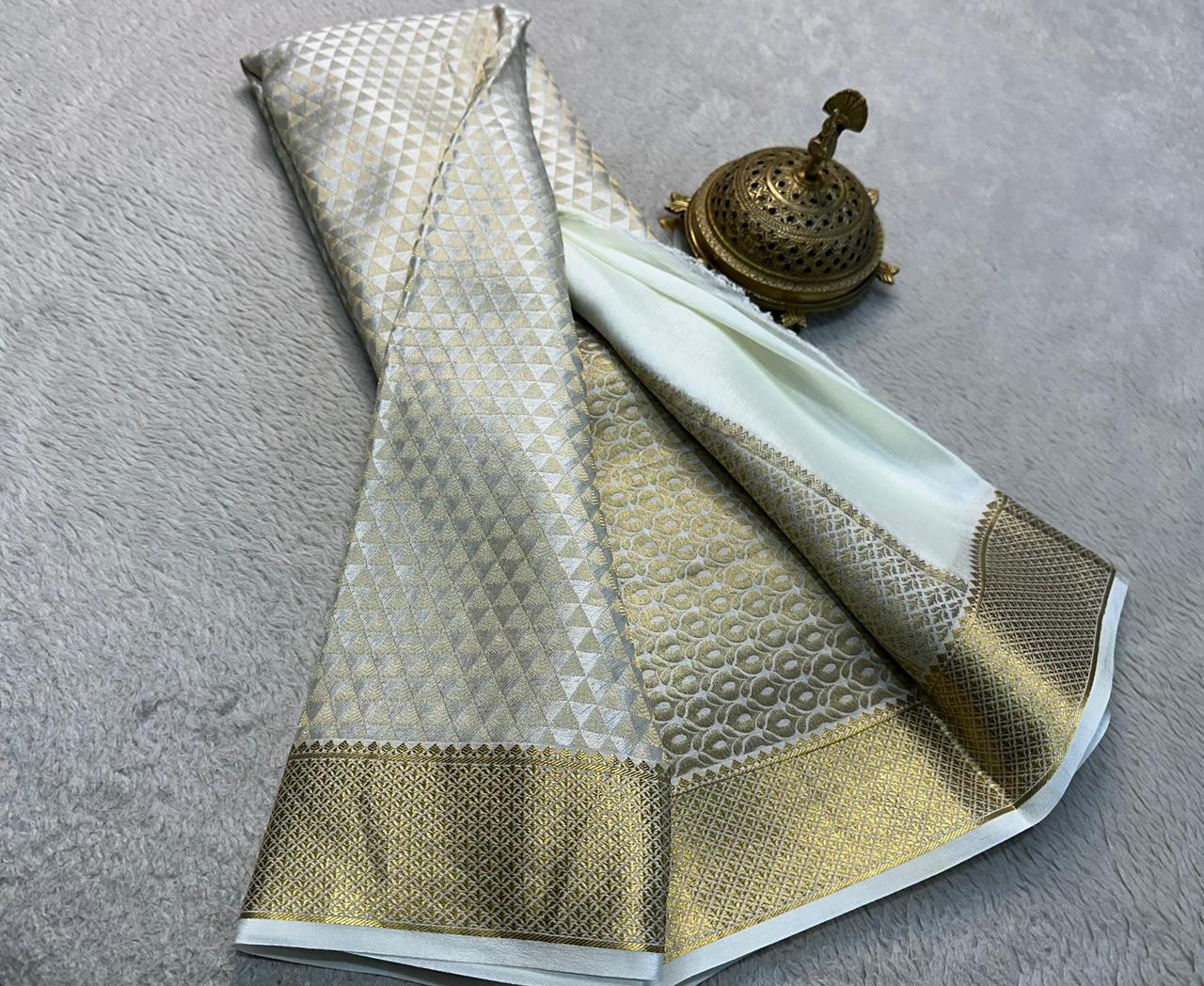 Celebrate Grace: Silk Brocade by Icultuer with Majestic Zari Weaving and Rich Pallu
