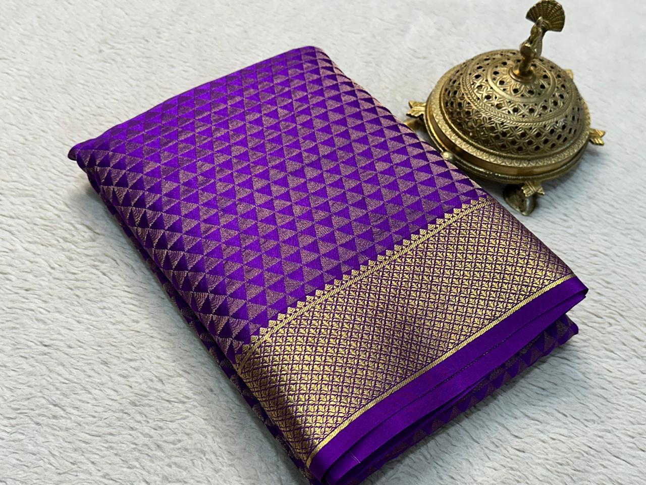 Celebrate Grace: Silk Brocade by Icultuer with Majestic Zari Weaving and Rich Pallu