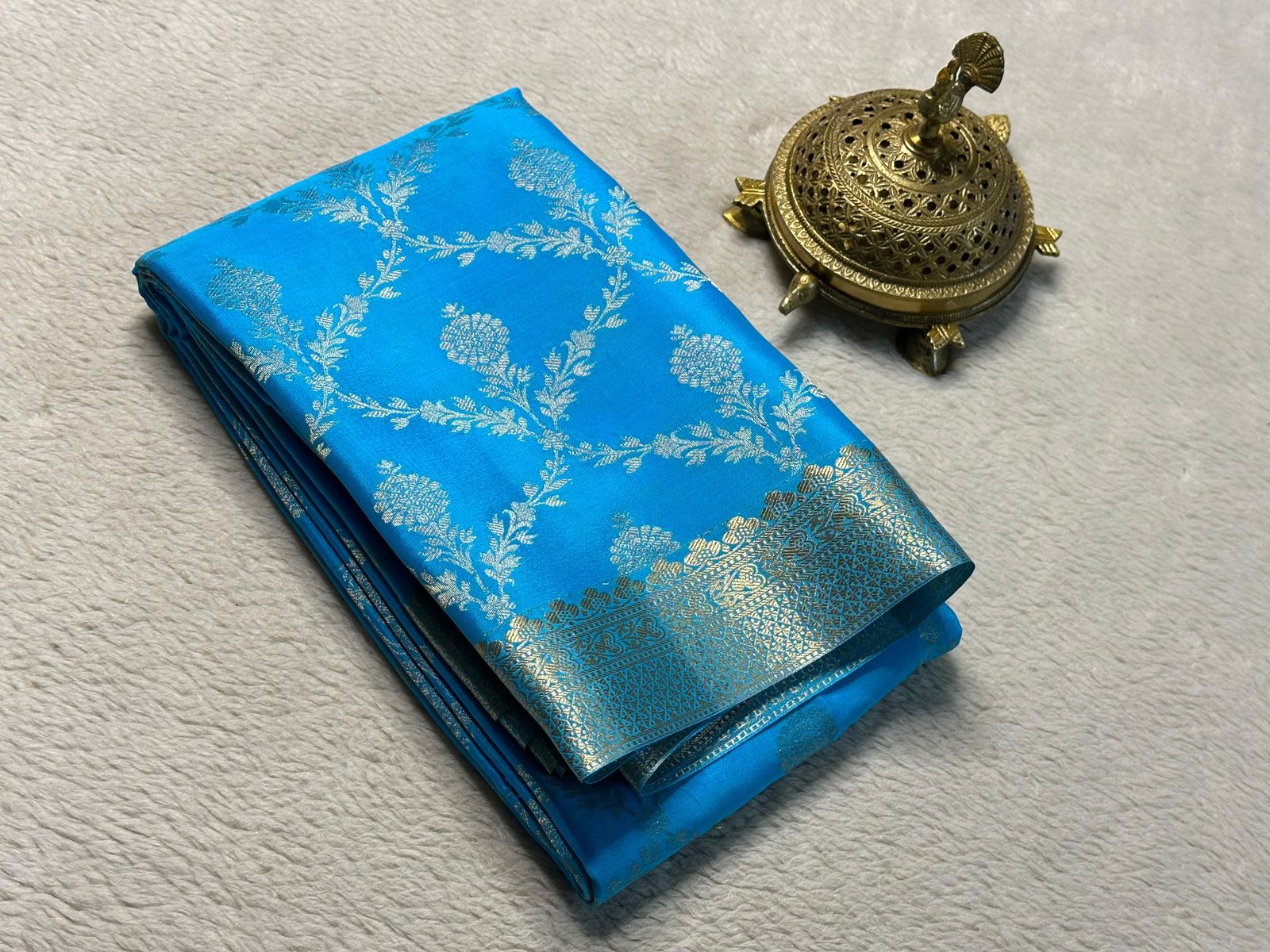 Embrace Luxury: Silk Brocade by Icultuer Adorned with Lavish Gold & Silver Zari