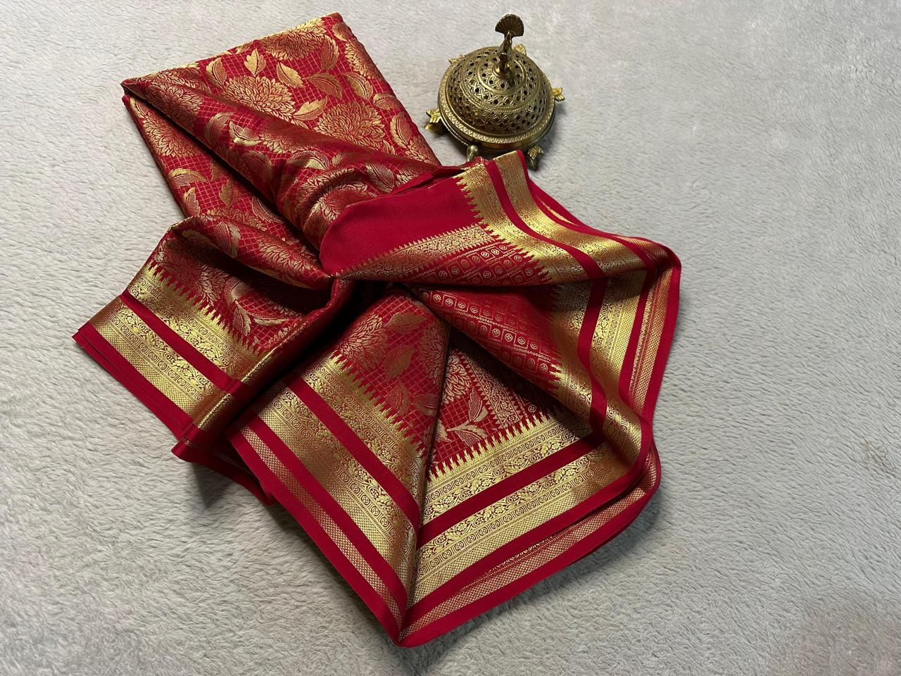 Luxurious Bridal Silk Brocade by Icultuer: Gold & Silver Zari with Rich Floral Checks and Opulent Pallu
