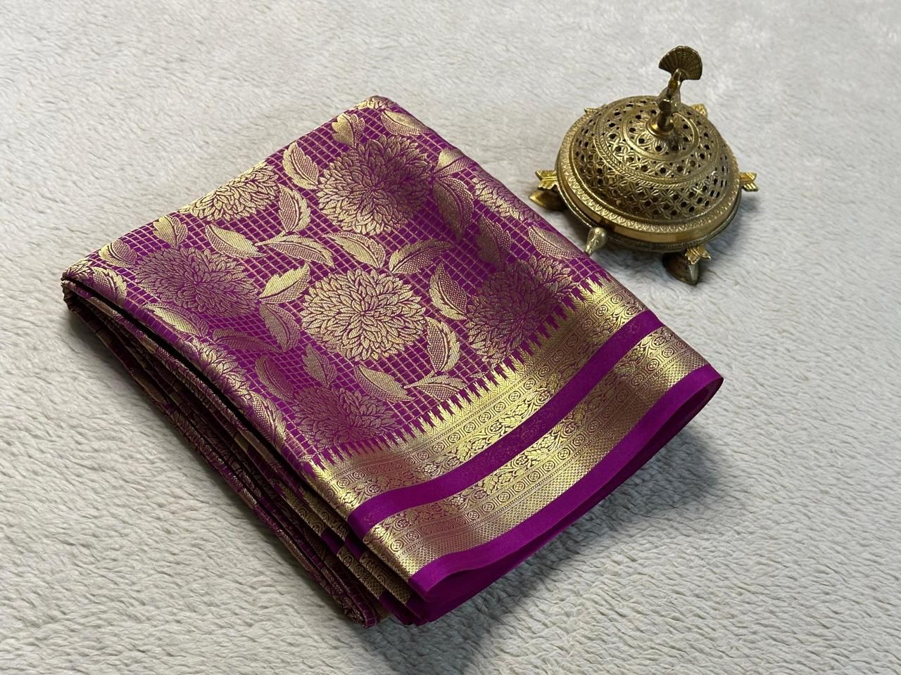 Luxurious Bridal Silk Brocade Saree: Gold & Silver Zari with Rich Floral Checks and Opulent Pallu