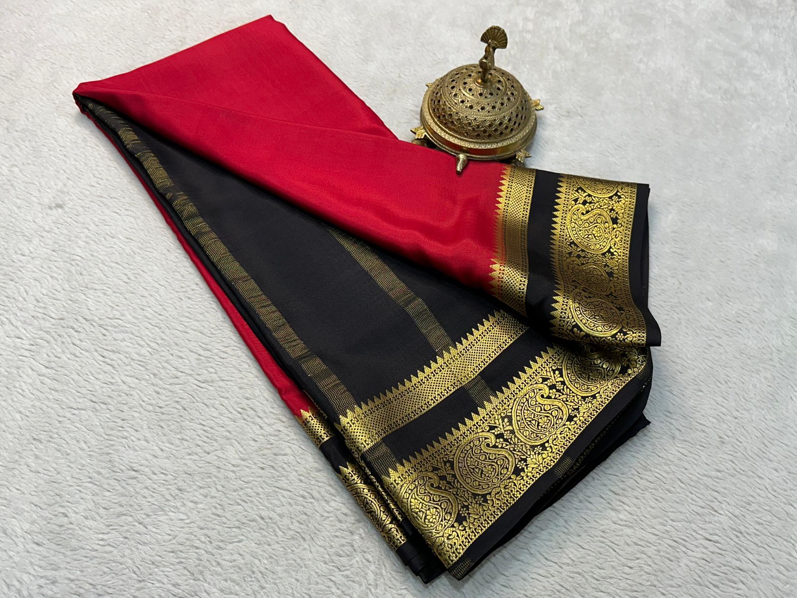 Silken Splendor: Majestic Mysore Silk by Icultuer