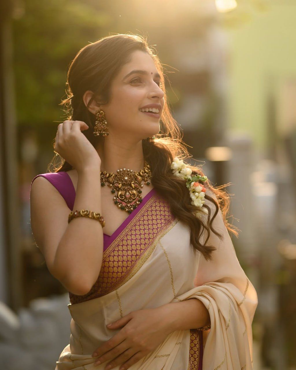icultural Cream Saree with Rich Purple Zari Border