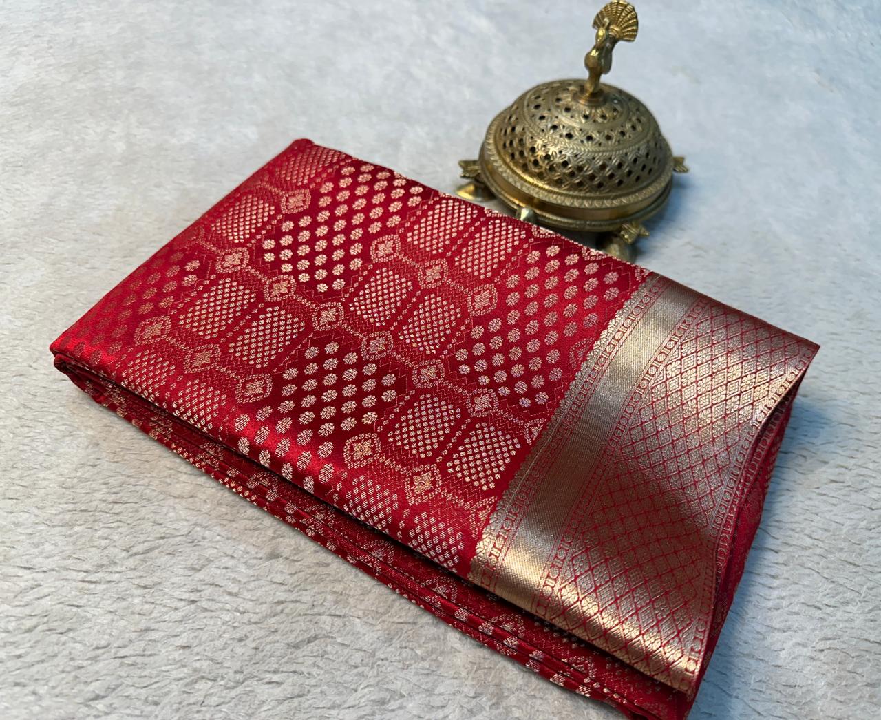 Exclusive Bridal Brocade Silk Saree with Opulent Rich Pallu – Timeless Elegance