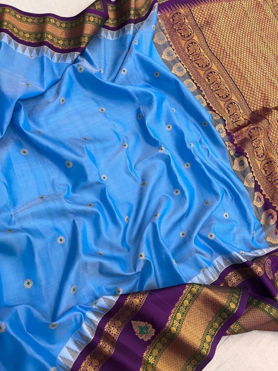 Pure Pattu Gadwal by Icultuer – Classic South Indian Handloom Weave
