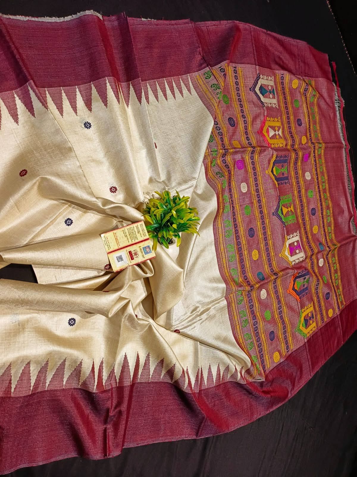 Authentic Handloom Pure Tussar Silk Dolabedi Pallu by Icultuer