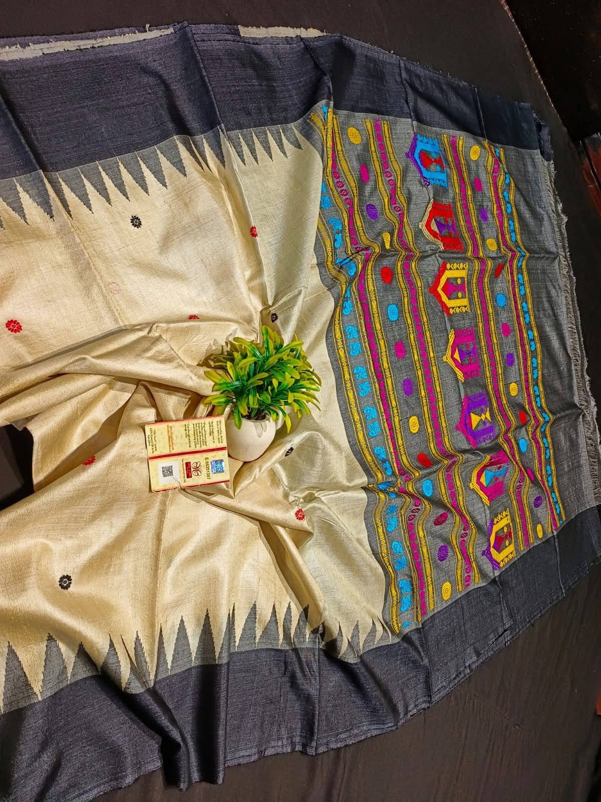 Handwoven Pure Tussar Silk Dolabedi Pallu by Icultuer