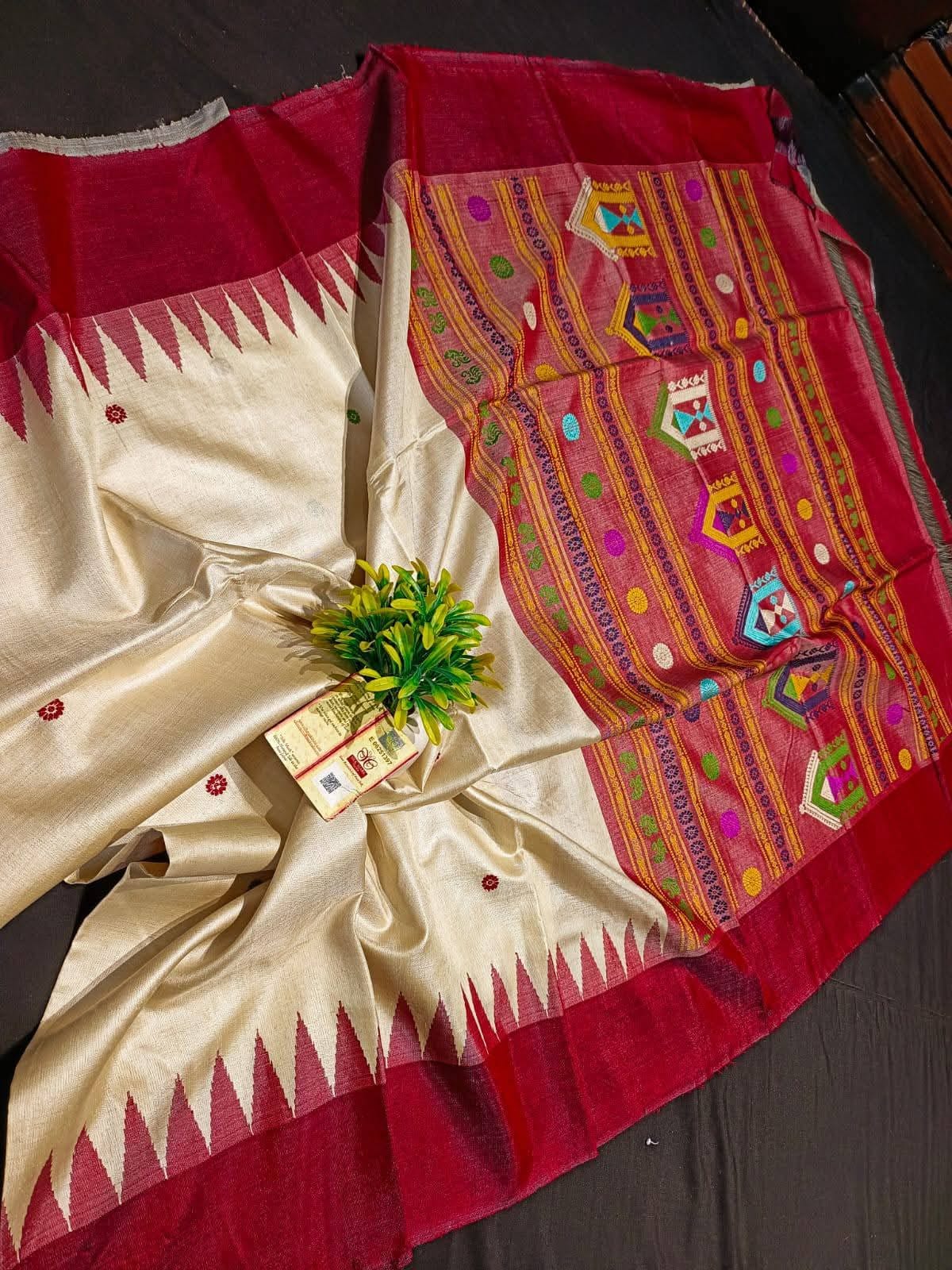 Authentic Handloom Pure Tussar Silk by Icultuer with Dolabedi Pallu