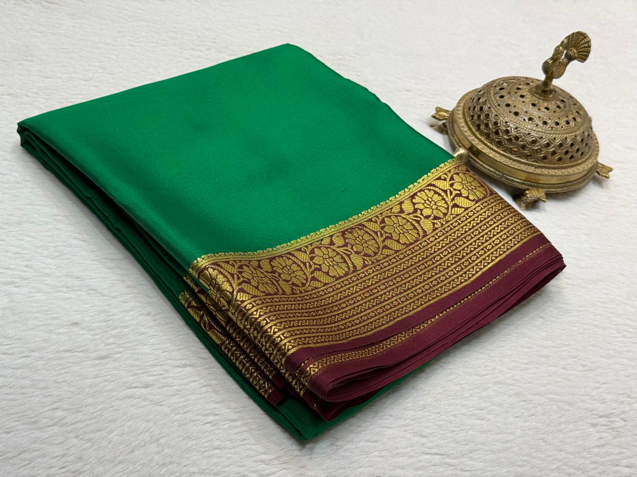 Premium Mysore Silk Saree Featuring Floral-Lines Border and Stunning Solid & Contrast Hues