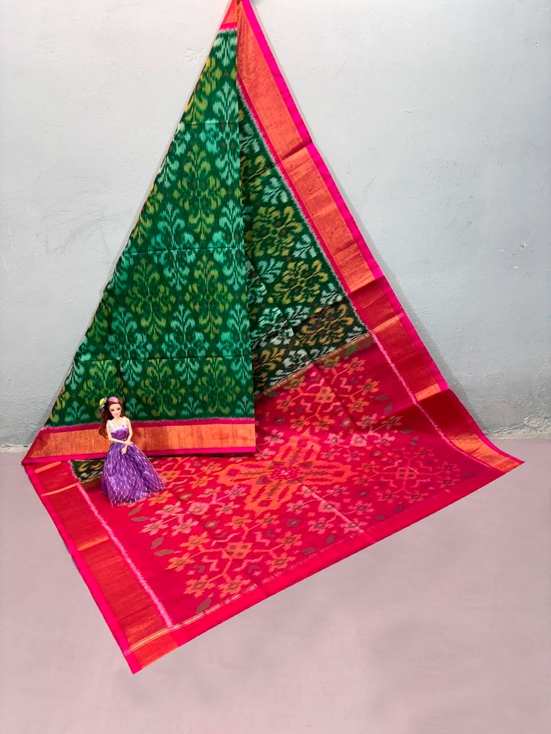 Plain Multicolor Pochampally Ikkat Silk by Icultuers