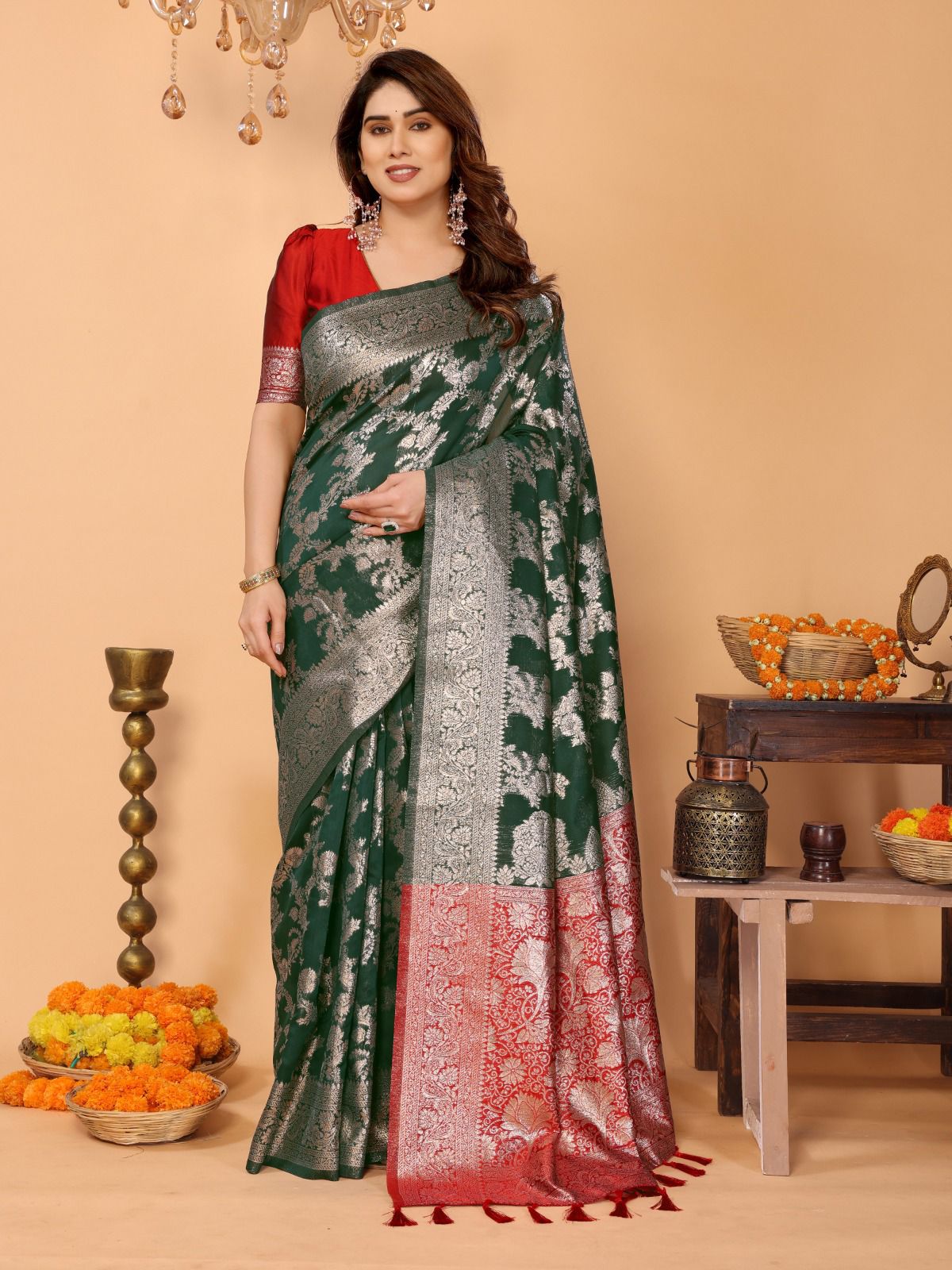 Green Color Heavy Zari Weaving Banarasi Soft Silk by Icultuer for Wedding