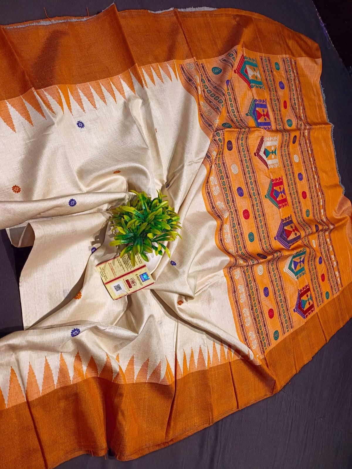 Graceful Pure Tussar Silk by Icultuer with Dolabedi Pallu